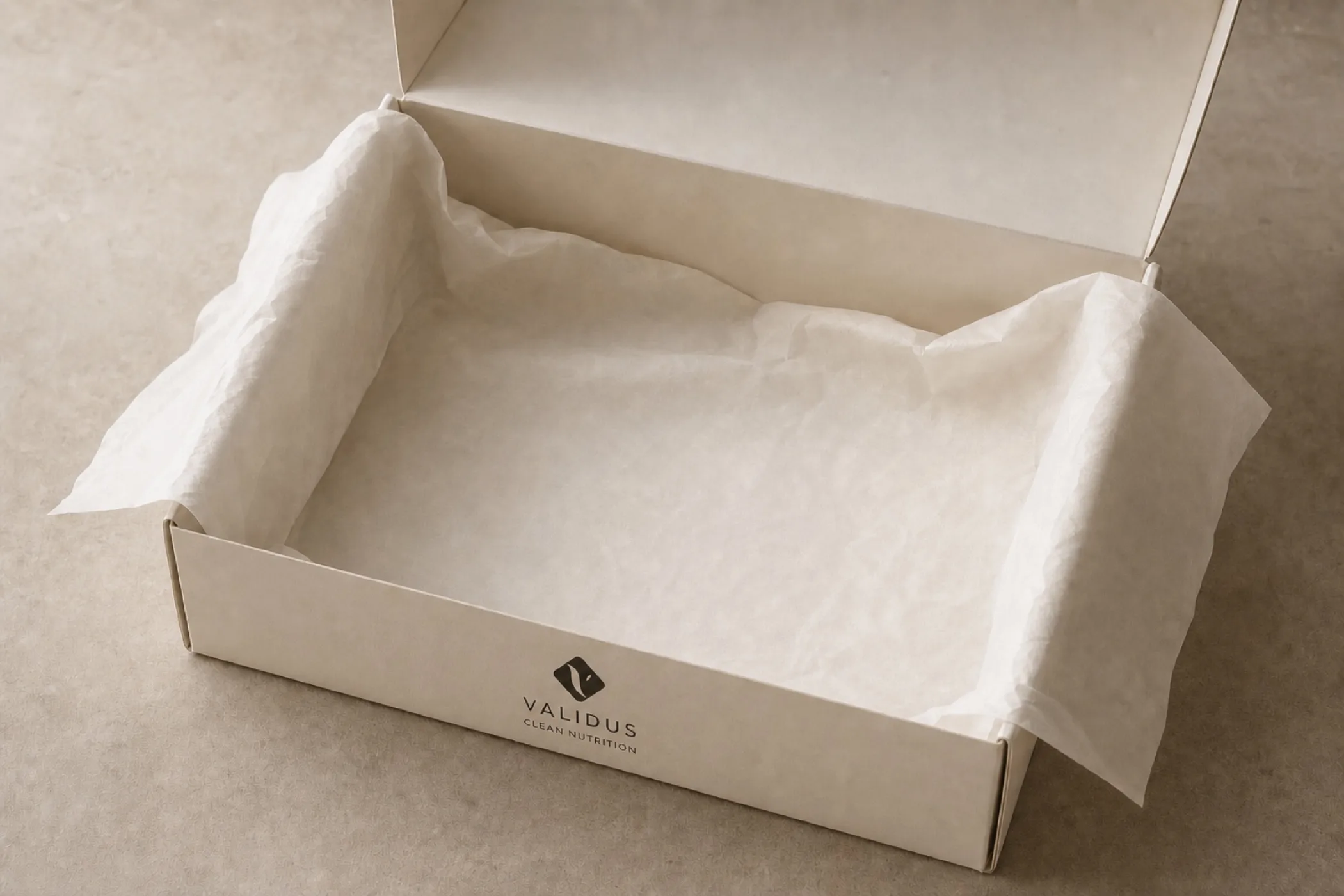 Caja de envío con la marca Validus impresa en el frente